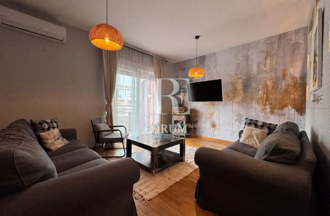 Izdavanje, dvosoban stan, 75m², City Kvart, Podgorica