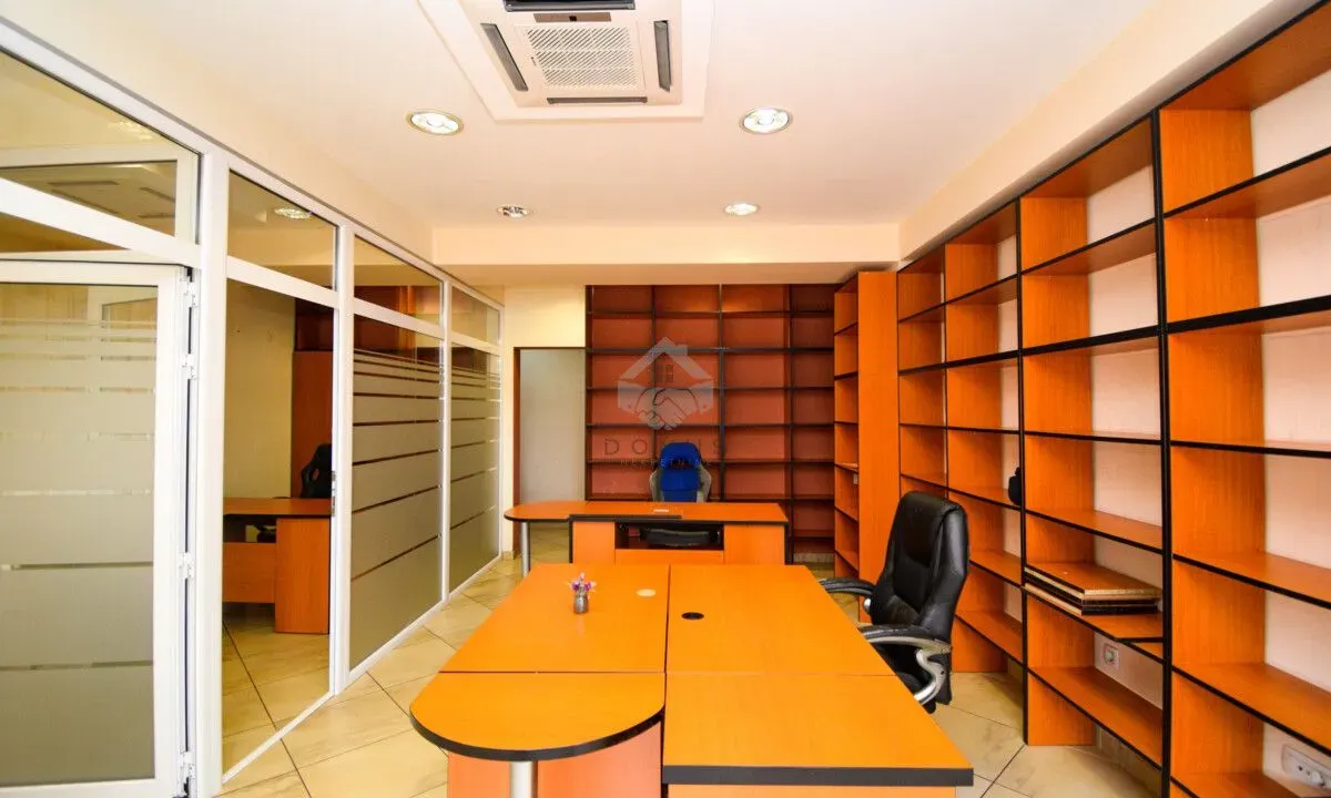 Rent, office space, 50m², City Kvart, Podgorica