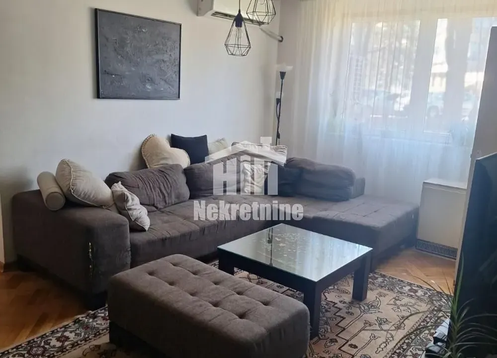 Prodaja, trosoban stan, 71m², Brace Jerković, Voždovac Sve Podlokacije