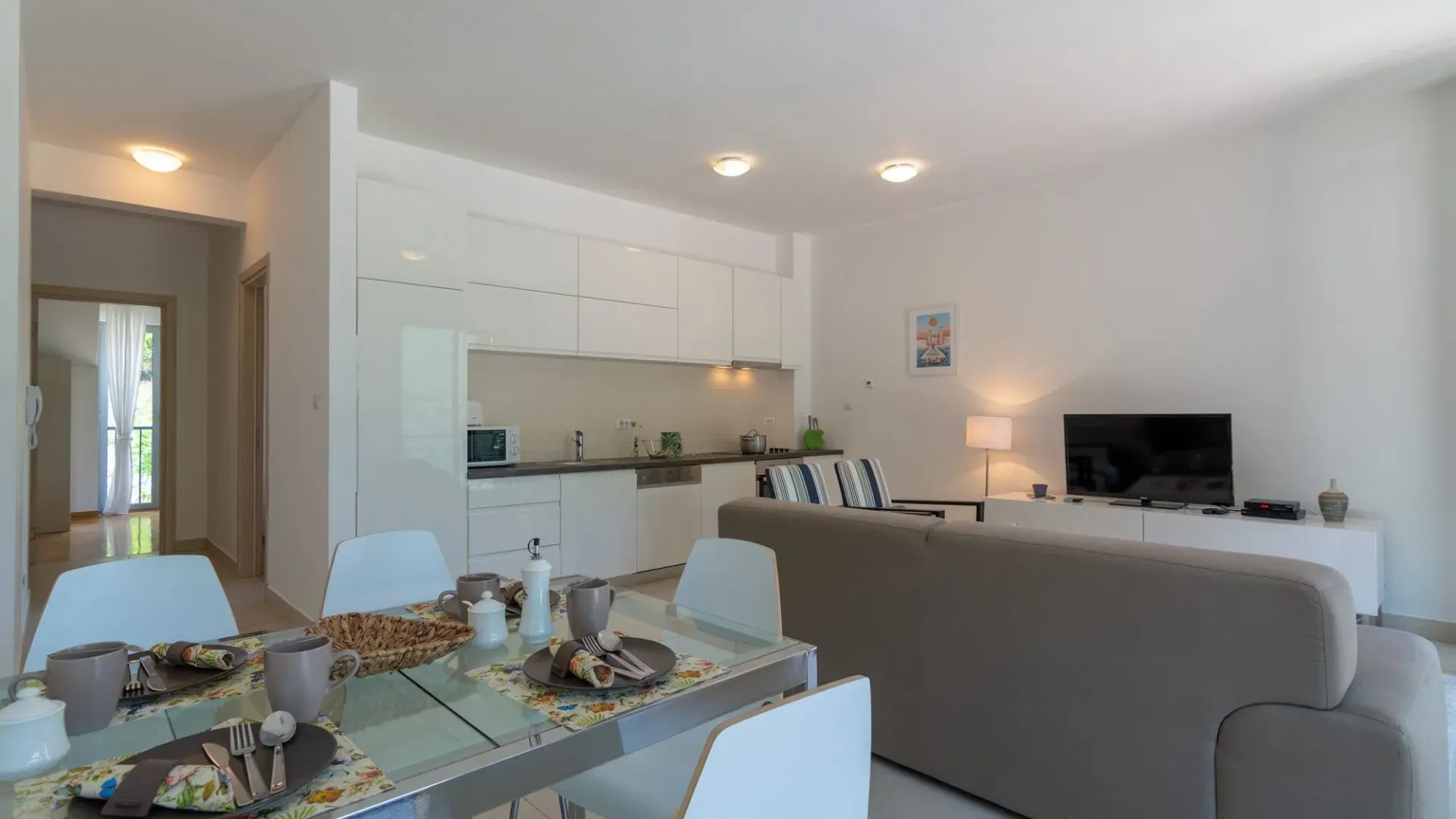 Sale, apartment, 91m², Morinj, Kotor