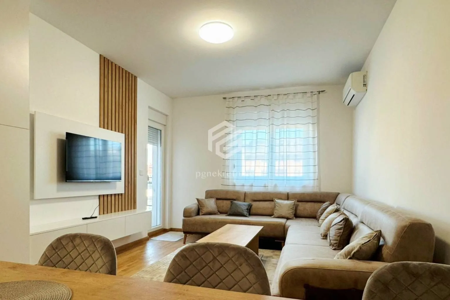 Prodaja, jednosoban stan, 46m², Stari Aerodrom, Podgorica