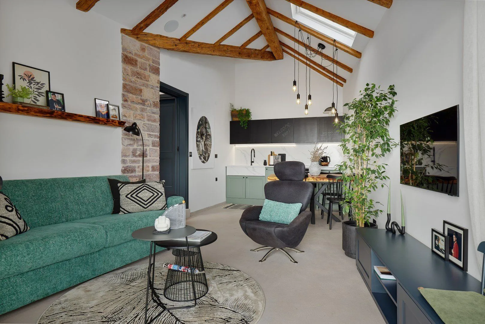 Prodaja, kuća, 293m², Donja Lastva, Tivat