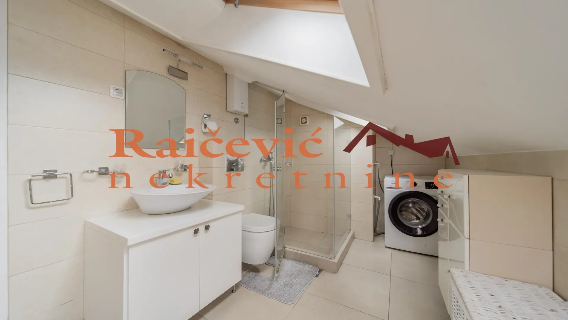 Rent, three bedroom apartment, 83m², Stari Grad, Beograd