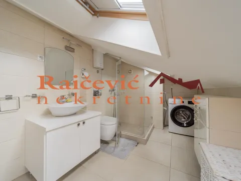 Izdavanje, trosoban stan, 83m², Stari Grad, Beograd - image 16
