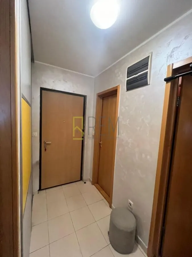 Prodaja, dvosoban stan, 70m², Stari Aerodrom, Podgorica