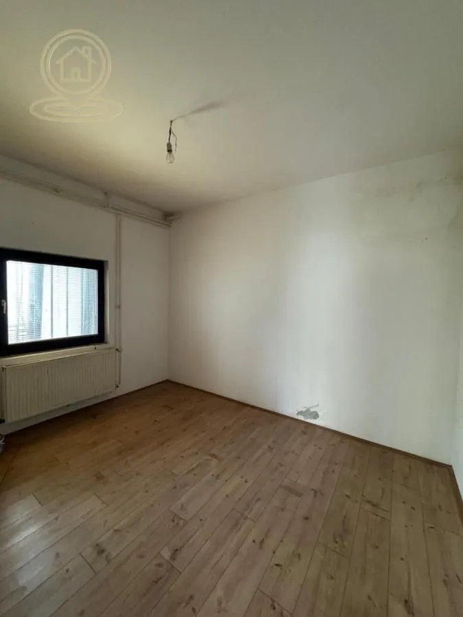 Prodaja, kuća, 270m², Voždovac Sve Podlokacije, Beograd