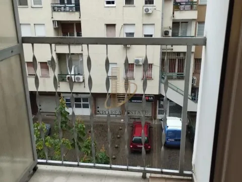 Rent, studio apartment, 30m², Bulevar Oslobodjenja, Novi Sad Sve Podlokacije - image 8