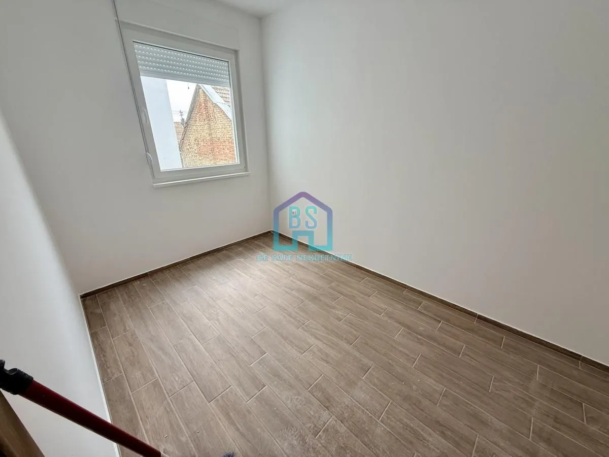 Prodaja, dvosoban stan, 51m², Vidovdansko naselje, Novi Sad Sve Podlokacije