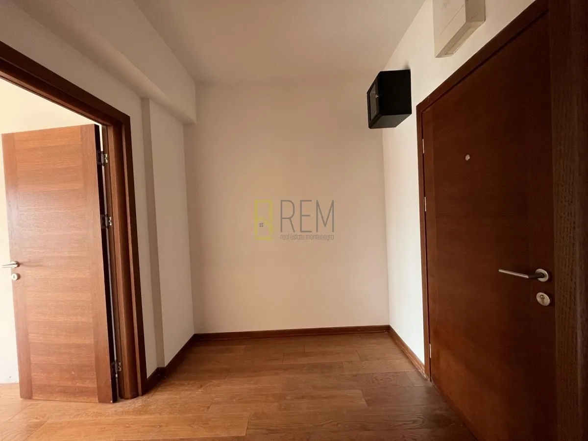 Prodaja, garsonjera, 36m², Momišići, Podgorica
