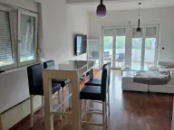 Izdavanje, trosoban stan, 92m², Kluz, Zvezdara Sve Podlokacije - image 1