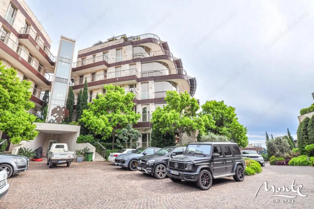 Sale, two bedroom apartment, 179m², Budva, Crna Gora