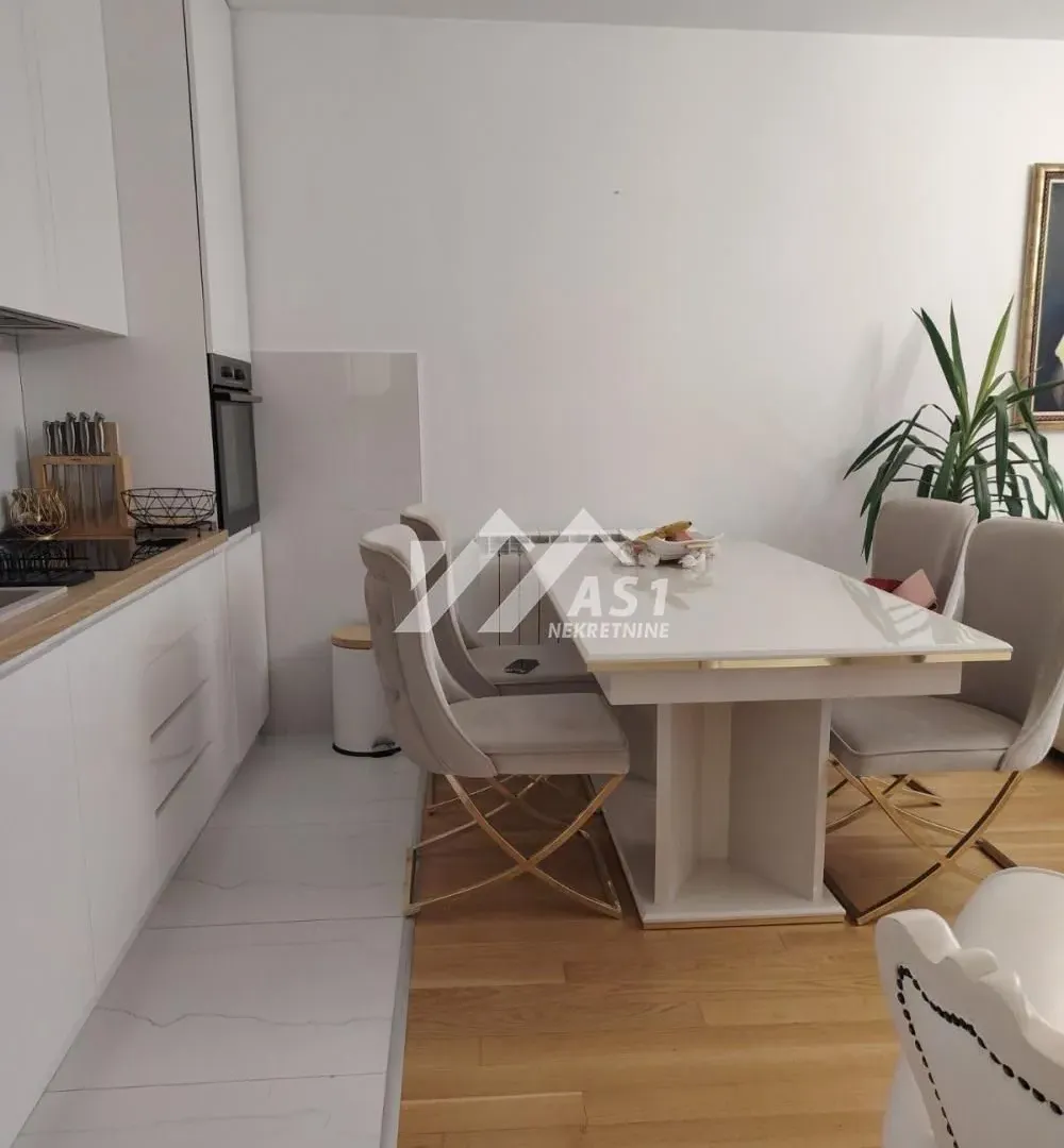 Prodaja, dvosoban stan, 73m², Novi Sad Sve Podlokacije, Novi Sad