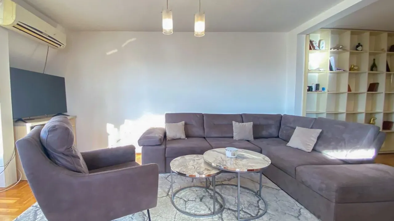 Sale, two bedroom apartment, 86m², Centar, Podgorica