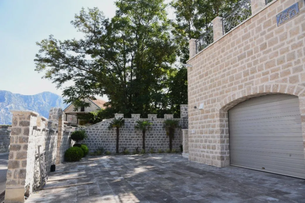 Prodaja, kuća, 350m², Stoliv, Kotor
