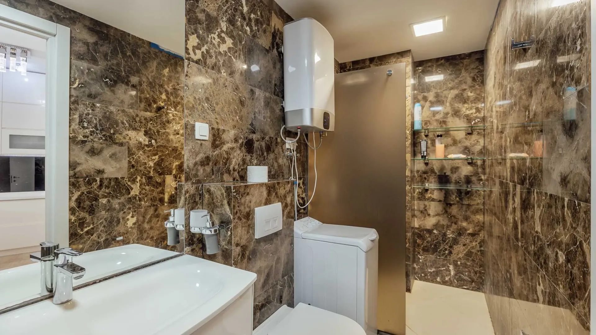 Sale, one bedroom apartment, 63m², Tre Canne, Budva