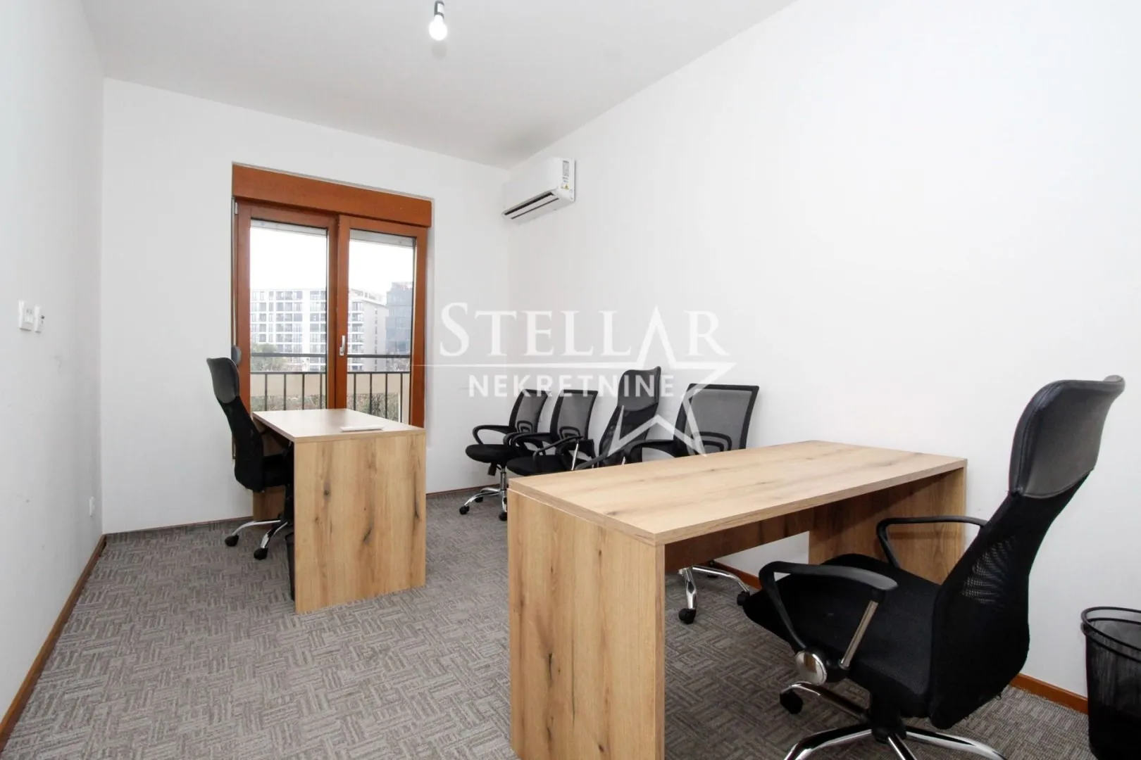 Rent, office space, 70m², Master Kvart, Podgorica
