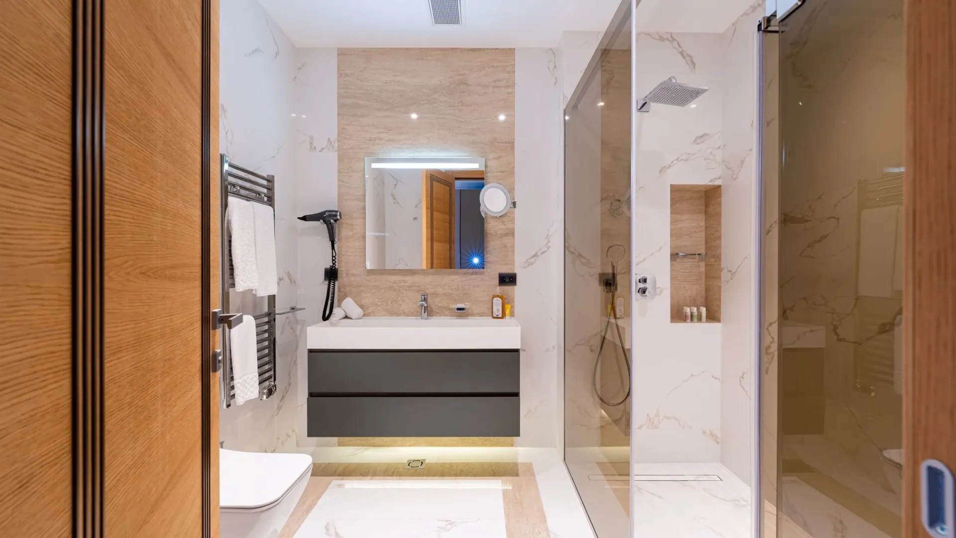 Prodaja, stan, 710m², Đuraševići, Tivat