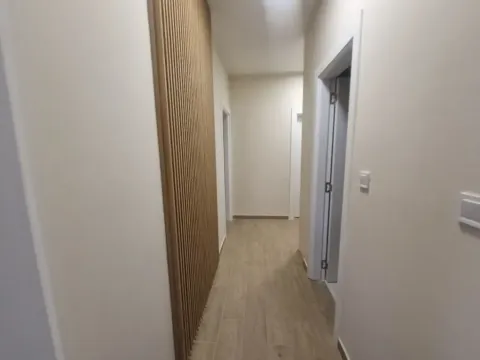 Sale, two bedroom apartment, 70m², City Kvart, Podgorica - image 6