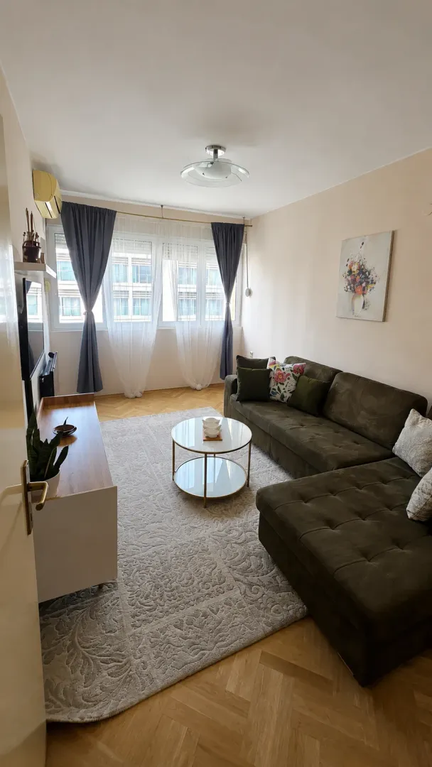Prodaja, dvosoban stan, 59m², Gintaš, Podgorica