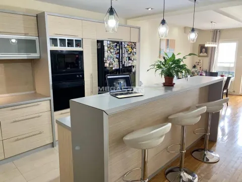 Sale, four bedroom apartment, 157m², Đeram Pijaca, Beograd - image 6