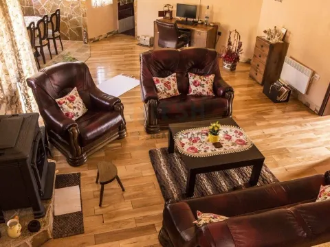 Sale, house, 400m², Ostalo, Podgorica - image 3