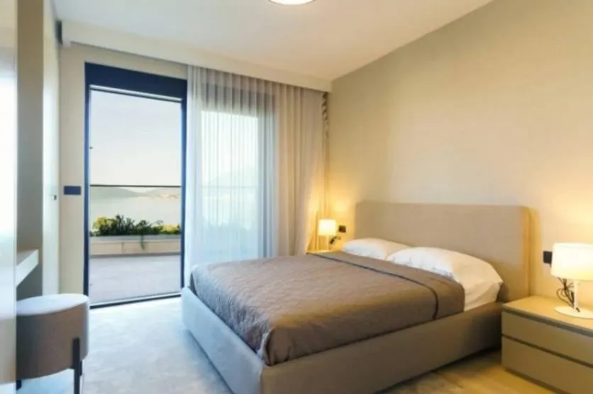 Prodaja, dvosoban stan, 160m², Donja Lastva, Tivat