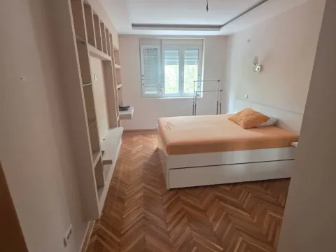Rent, two bedroom apartment, 68m², Centar, Podgorica - image 7