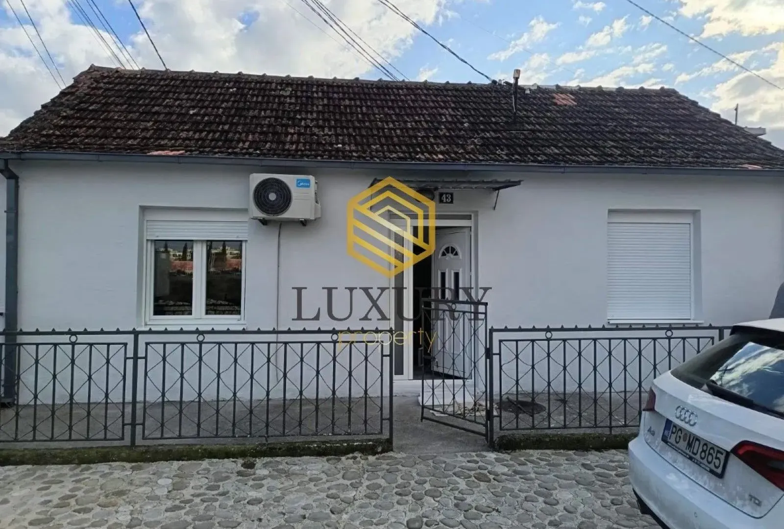 Izdavanje, kuća, 45m², Stara Varoš, Podgorica