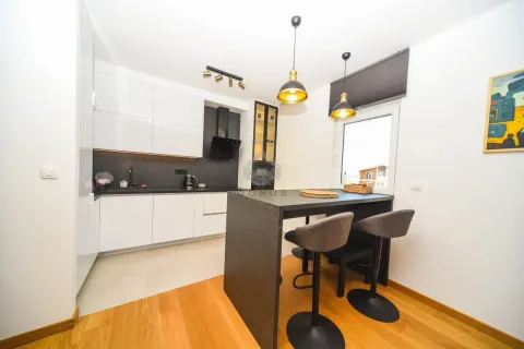 Izdavanje, dvosoban stan, 75m², New City, Podgorica - image 5