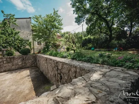 Sale, house, 350m², Velje Brdo, Podgorica - image 16