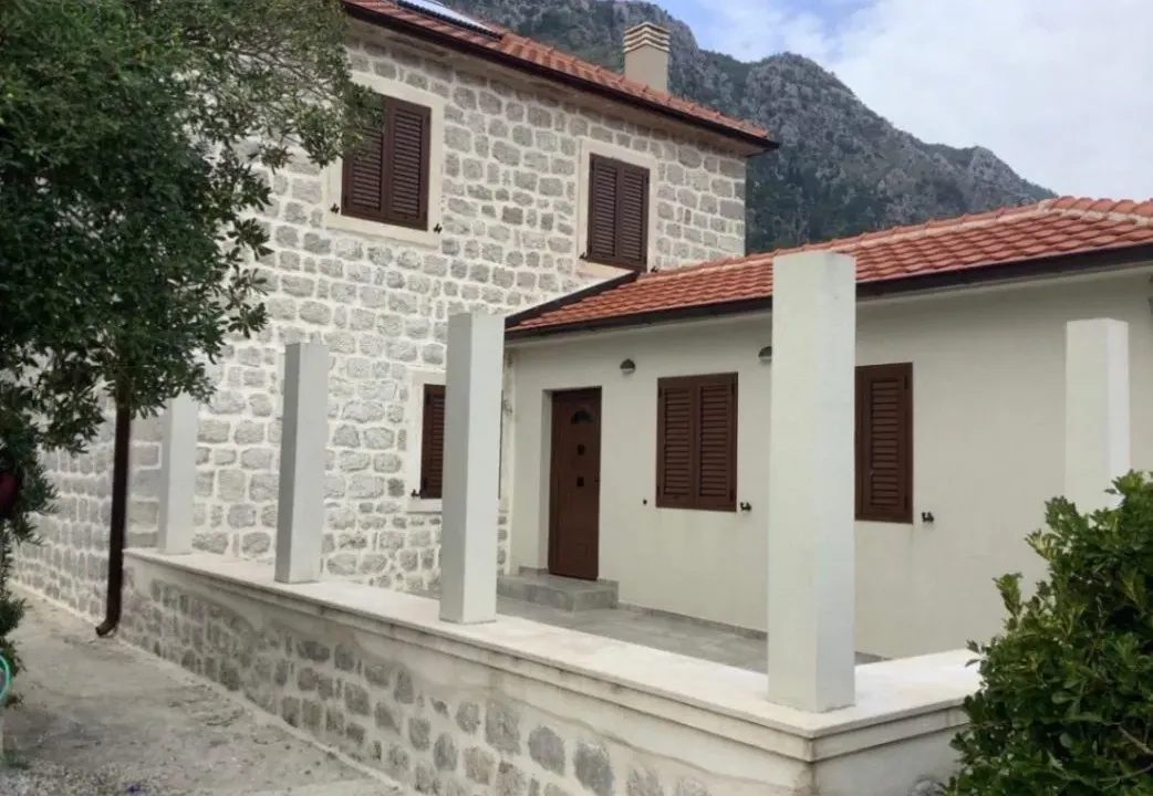 Prodaja, kuća, 120m², Muo, Kotor