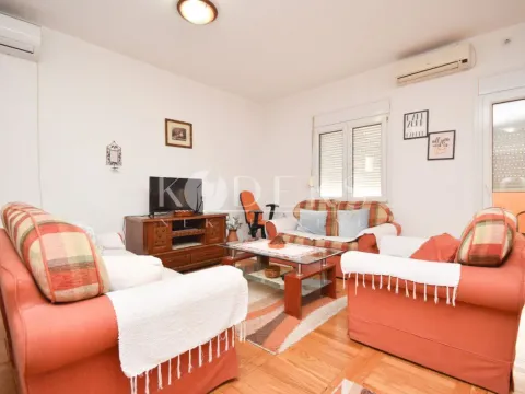 Rent, one bedroom apartment, 57m², Momišići, Podgorica - image 12