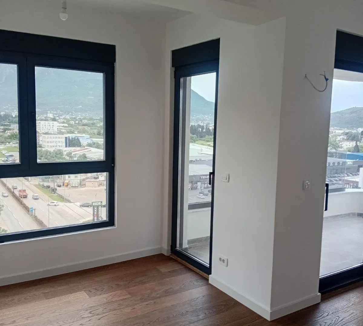 Sale, two bedroom apartment, 73m², Centar, Bar