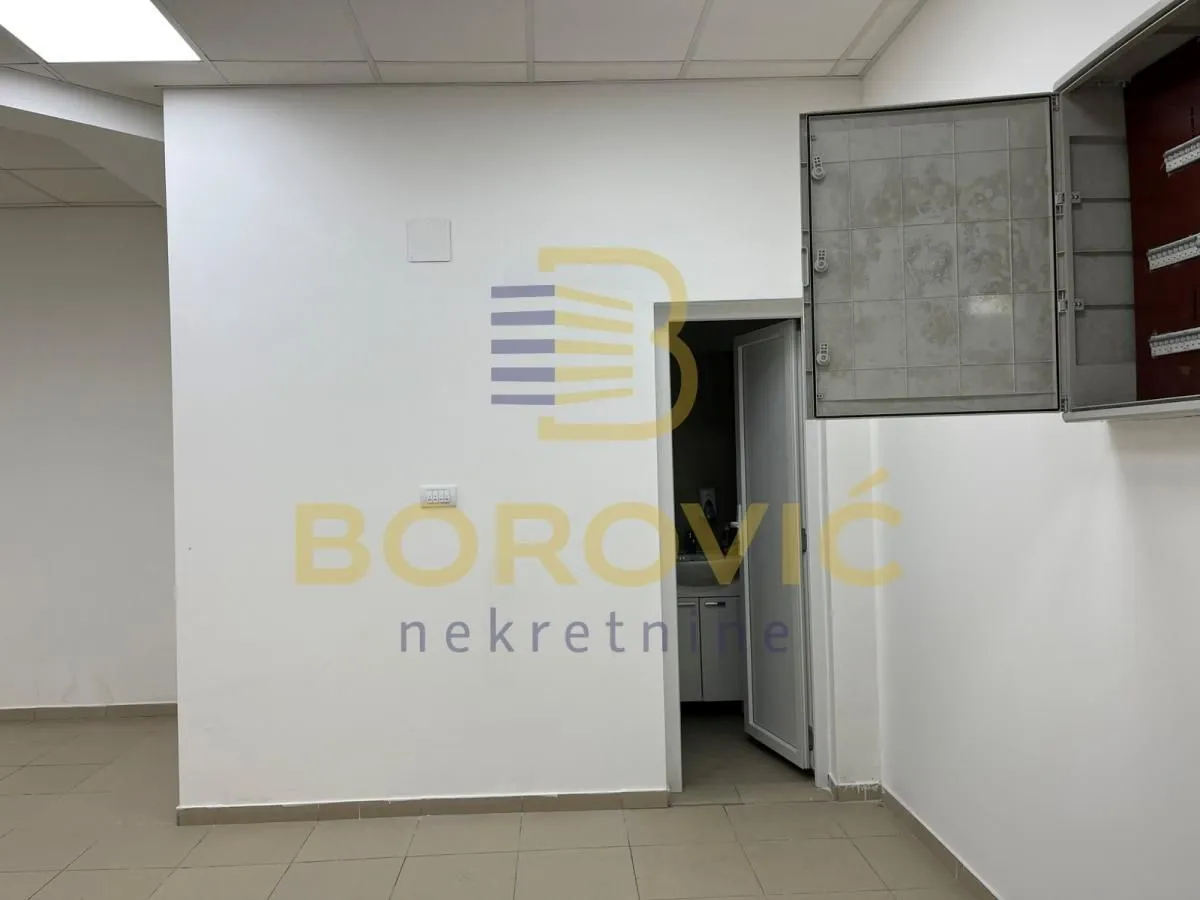 Rent, office space, 620m², Dušanovac, Voždovac Sve Podlokacije