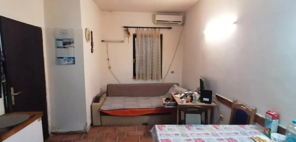 Prodaja, dvosoban stan, 71m², Zemun Centar, Zemun Sve Podlokacije