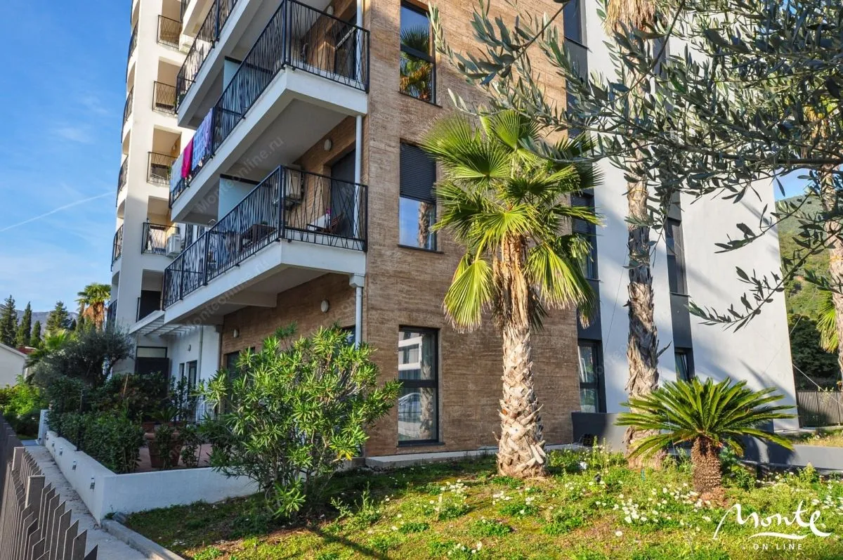 Prodaja, dvosoban stan, 73m², Tivat, Crna Gora