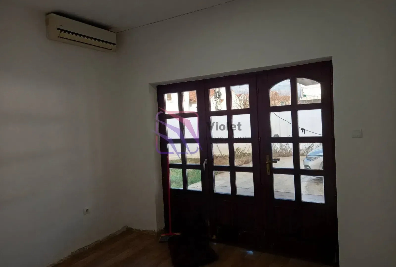 Rent, house, 340m², Tološi, Podgorica