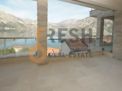 Prodaja, trosoban stan, 156m², Kotor, Crna Gora - image 11