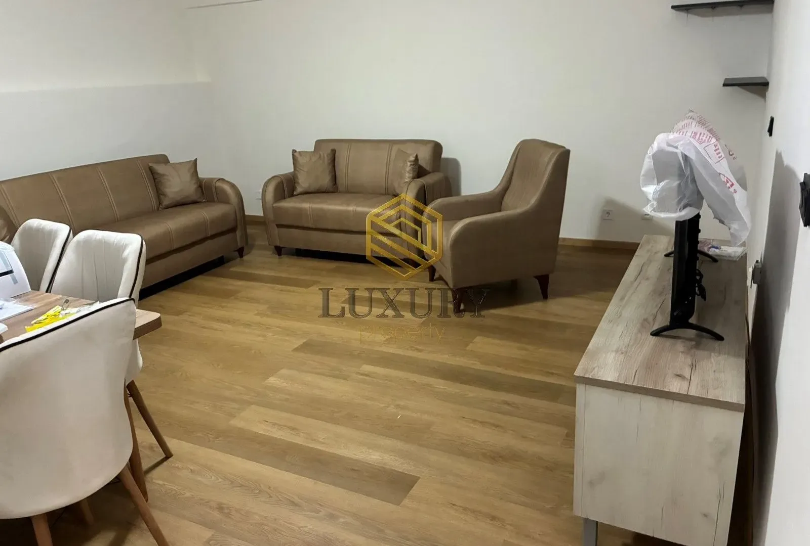 Rent, two bedroom apartment, 100m², Stari Aerodrom, Podgorica