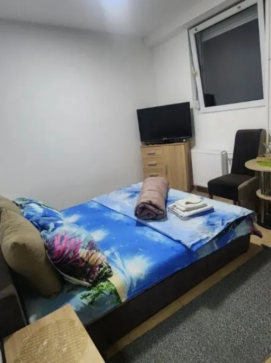 Izdavanje, jednosoban stan, 23m², Petrovaradin, Novi Sad