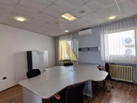 Izdavanje, poslovni prostor, 120m², Centar, Novi Sad - image 6