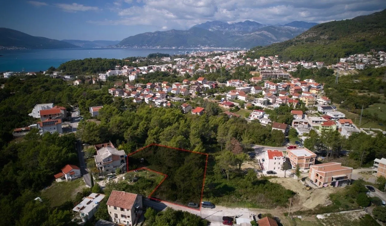 Prodaja, plac, 1982m², Tivat, Crna Gora
