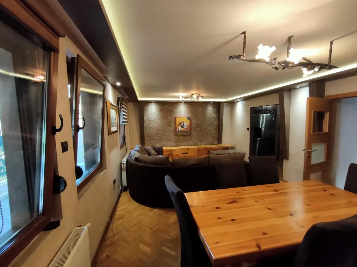 Prodaja, kuća, 165m², Sremska Kamenica, Petrovaradin