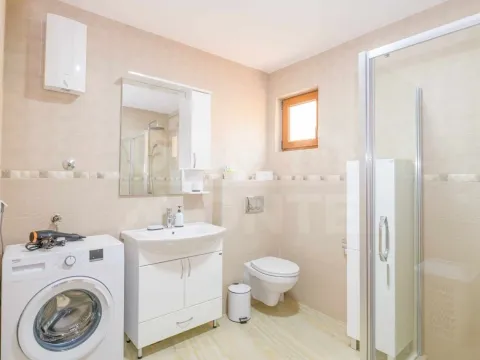 Rent, studio apartment, 52m², Tivat, Crna Gora - image 2