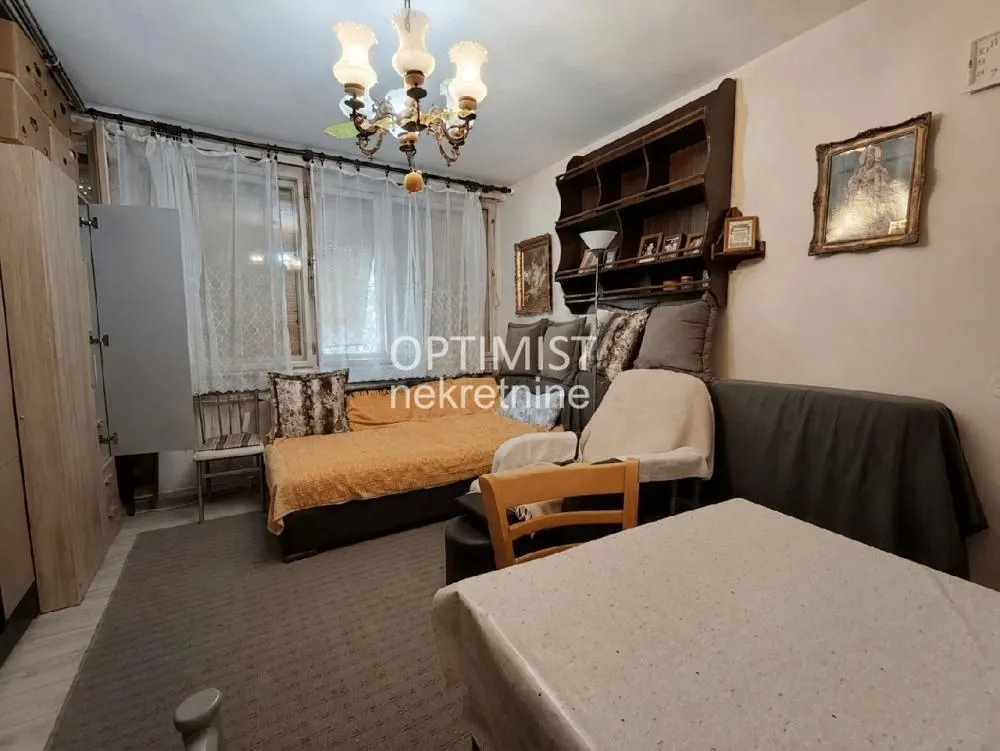 Prodaja, dvosoban stan, 51m², Banovo Brdo, Beograd