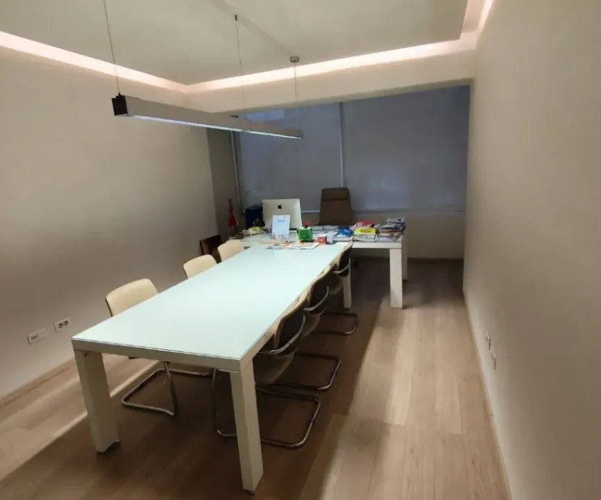 Prodaja, poslovni prostor, 50m², Centar, Podgorica