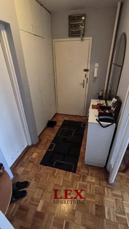 Prodaja, četvorosoban stan, 85m², Zvezdara Sve Podlokacije, Beograd