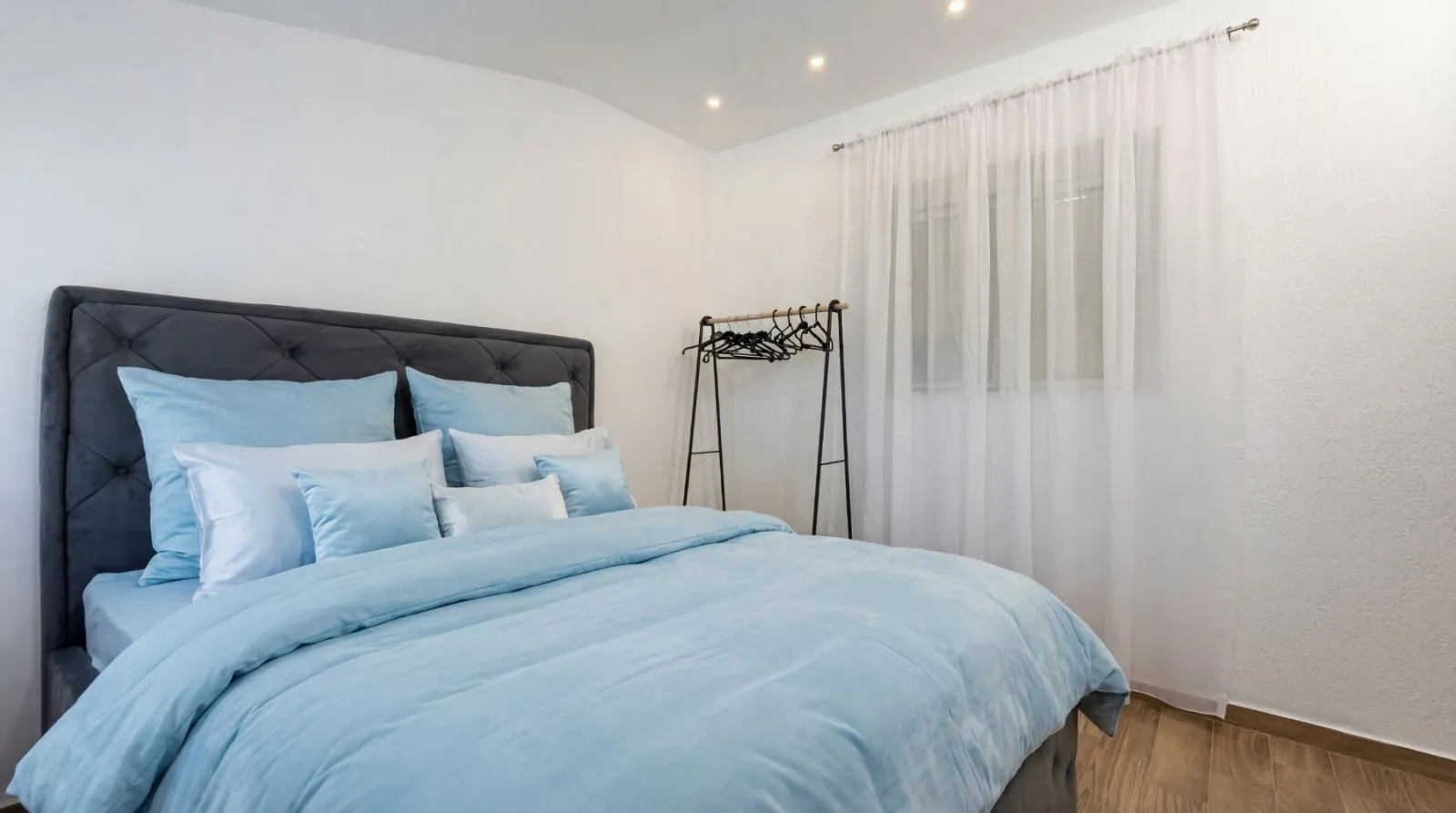 Prodaja, trosoban stan, 80m², Budva, Crna Gora