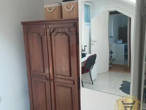 Izdavanje, četvorosoban stan, 85m², Farmaceutski Fakultet, Voždovac Sve Podlokacije - image 16