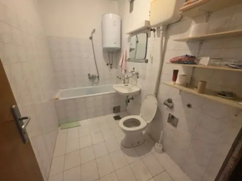 Prodaja, dvosoban stan, 87m², Stari Aerodrom, Podgorica - image 13